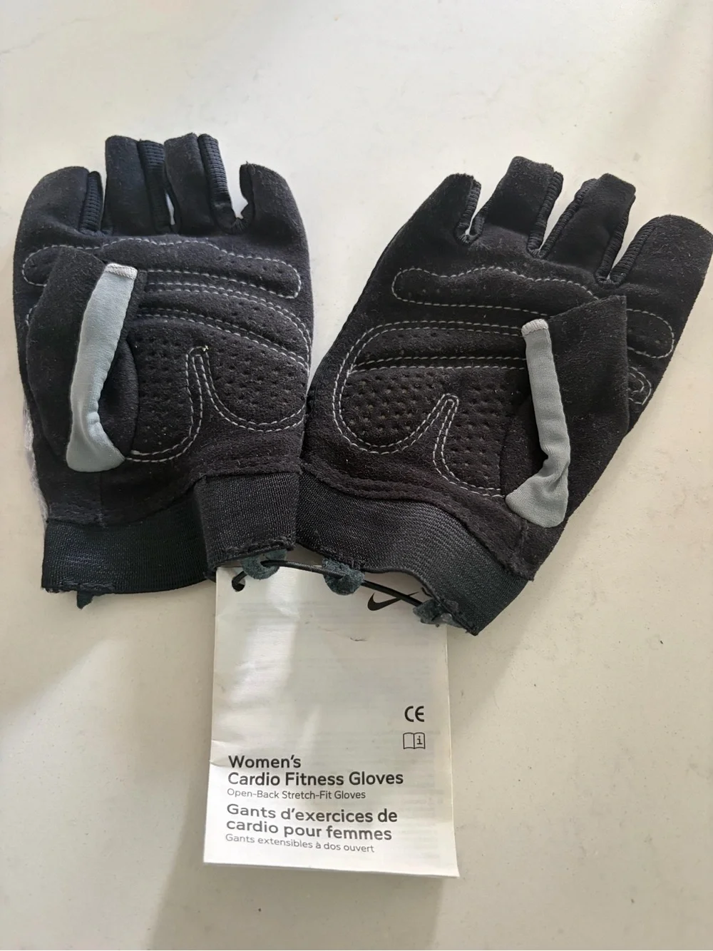 Nike Gray & Black Women's Half-Finger Workout Gloves